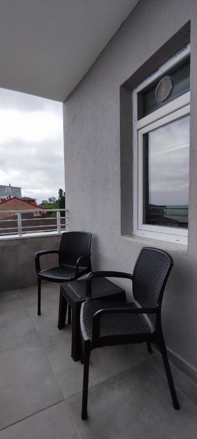 Metro Vip Aparthotel ทรับซอน ภายนอก รูปภาพ